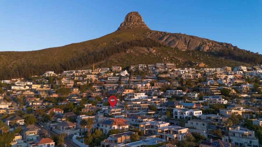 4 Bedroom Property for Sale in Fresnaye Western Cape